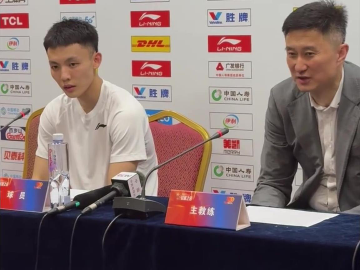 這是能說的嗎徐杰：杜指導(dǎo)賽前說了，這場球就是打架和摔跤！